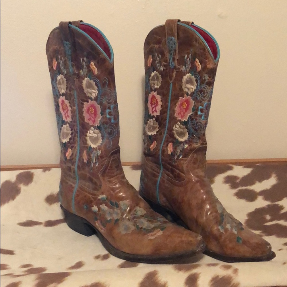 Macie Bean embroidered cowboy boots